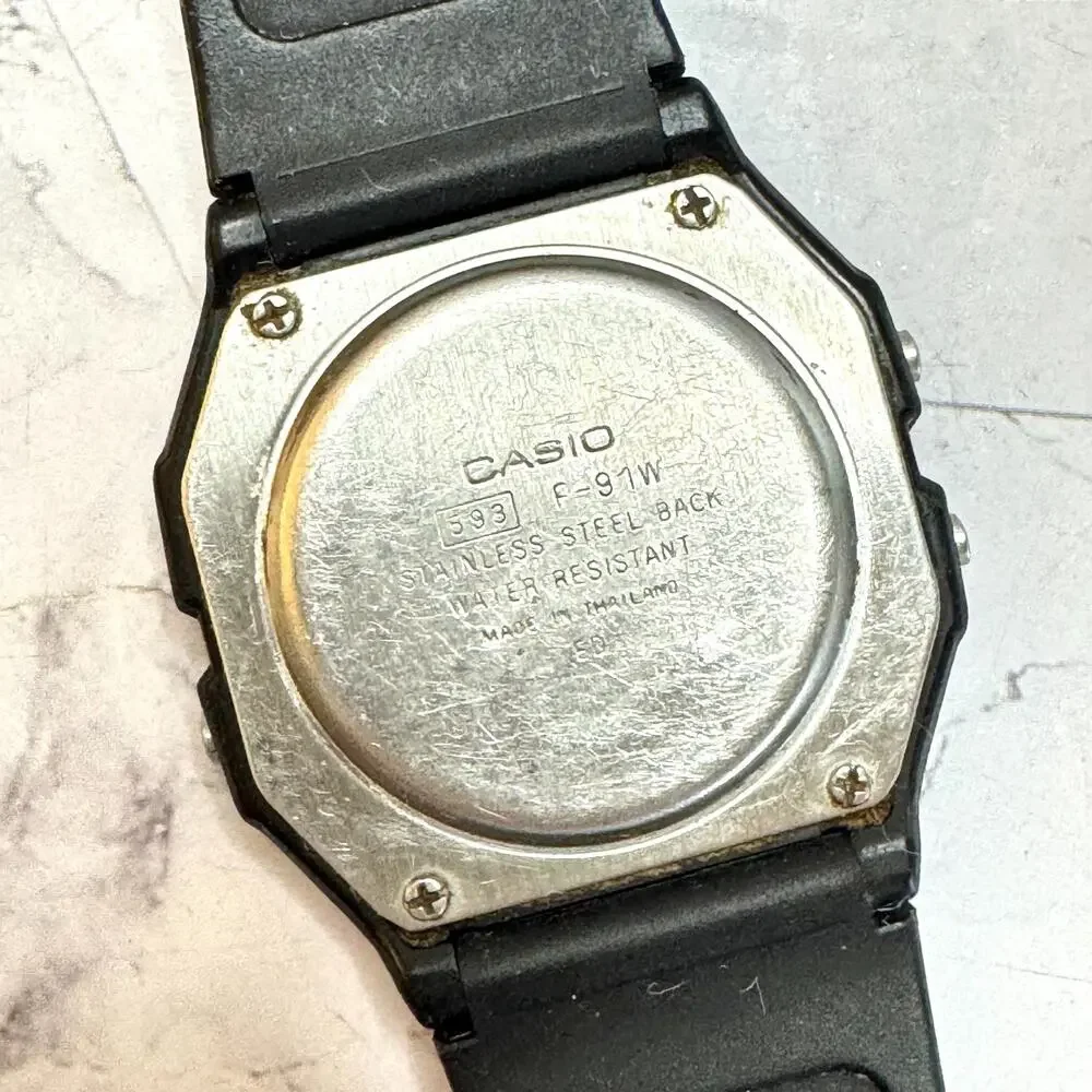Vintage CasioF-91W Watch Model 593 Alarm Chronograph Light WORKS
